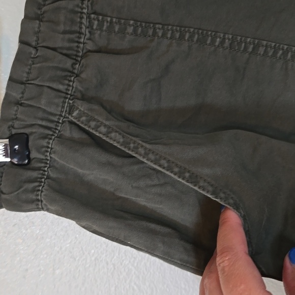 No Boundaries | Olive Green Raw Hem Pull On Shorts Size Large - Picture 5 of 8